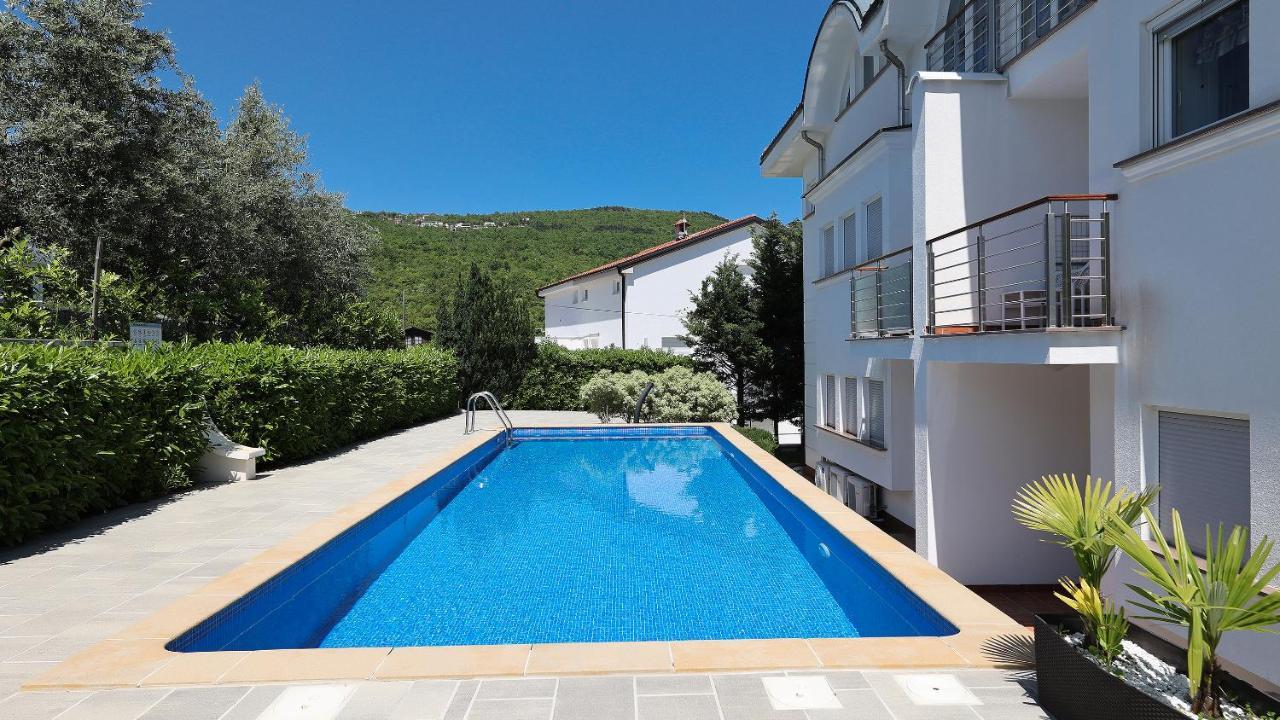 Sea View Apartment In Ičići 外观 照片